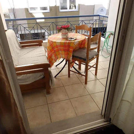 Center Ancient Arches