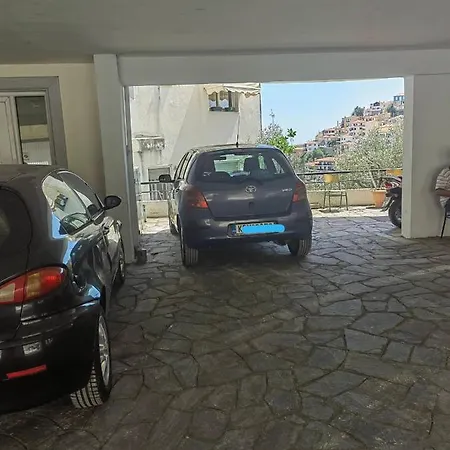 Center Ancient Arches *